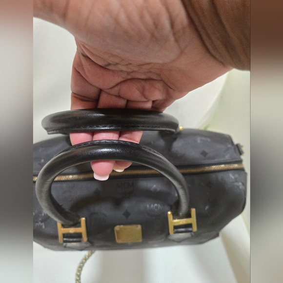 MCM BLACK NYLON BOSTON BAG-AUTHENTIC - Picture 6 of 16